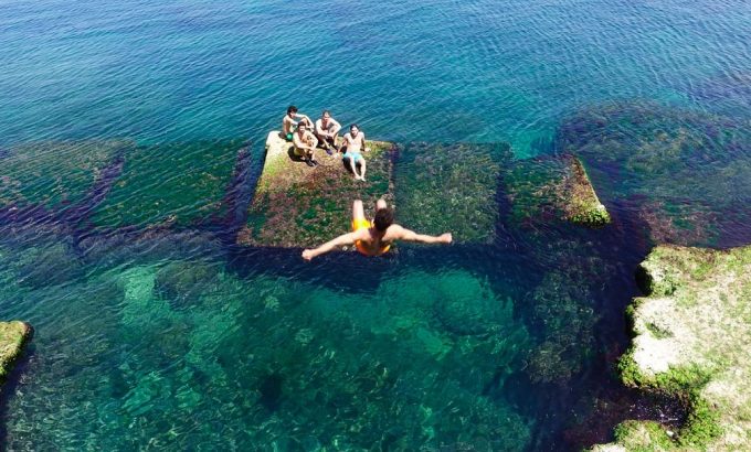 海报图